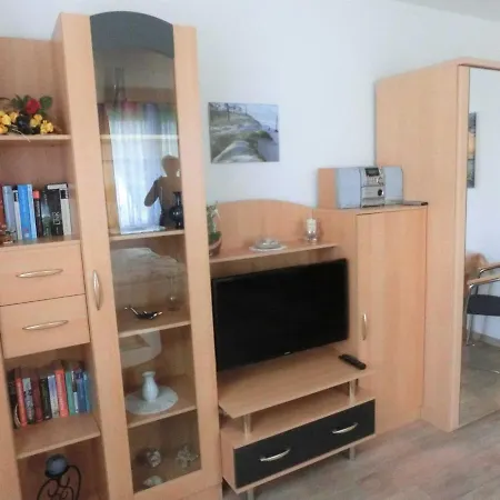 Familie Trieglaff Mit Carport Und Wlan 아파트