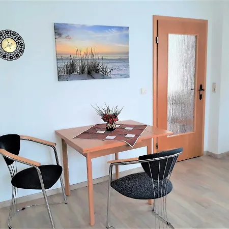 Familie Trieglaff Mit Carport Und Wlan *