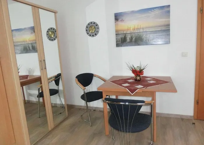 Familie Trieglaff Mit Carport Und Wlan Daire Penzance